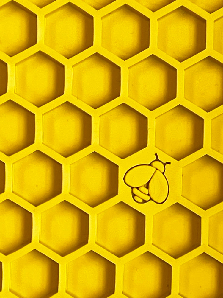 SodaPup Honeycomb eMat Lick Mat for Dogs & Cats